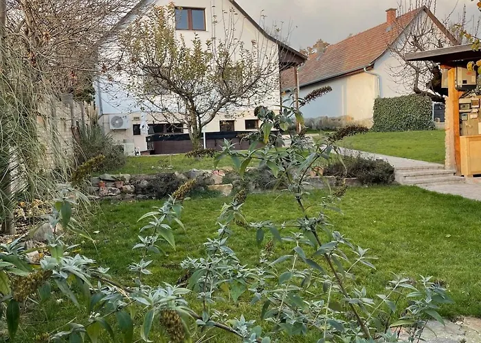 Garaboly Birtok Vendeghazak Lägenhet