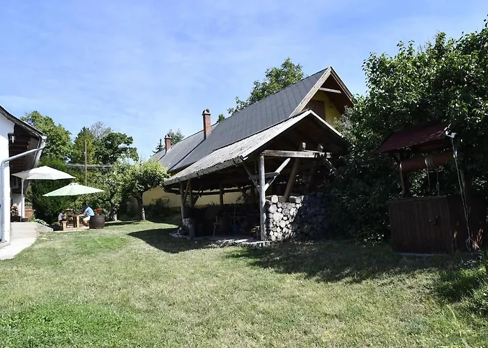 Garaboly Birtok Vendeghazak Lägenhet